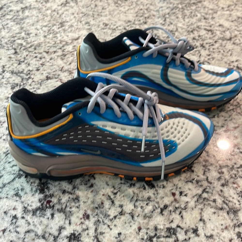 Nike Air Max Deluxe